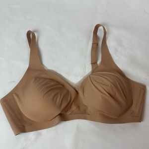 Honey Love Liftwear CrossOver Bra  Wireless Size Large Beige With Bra Pads
